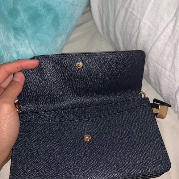 Beautiful navy coach purse - Picture 5 of 8